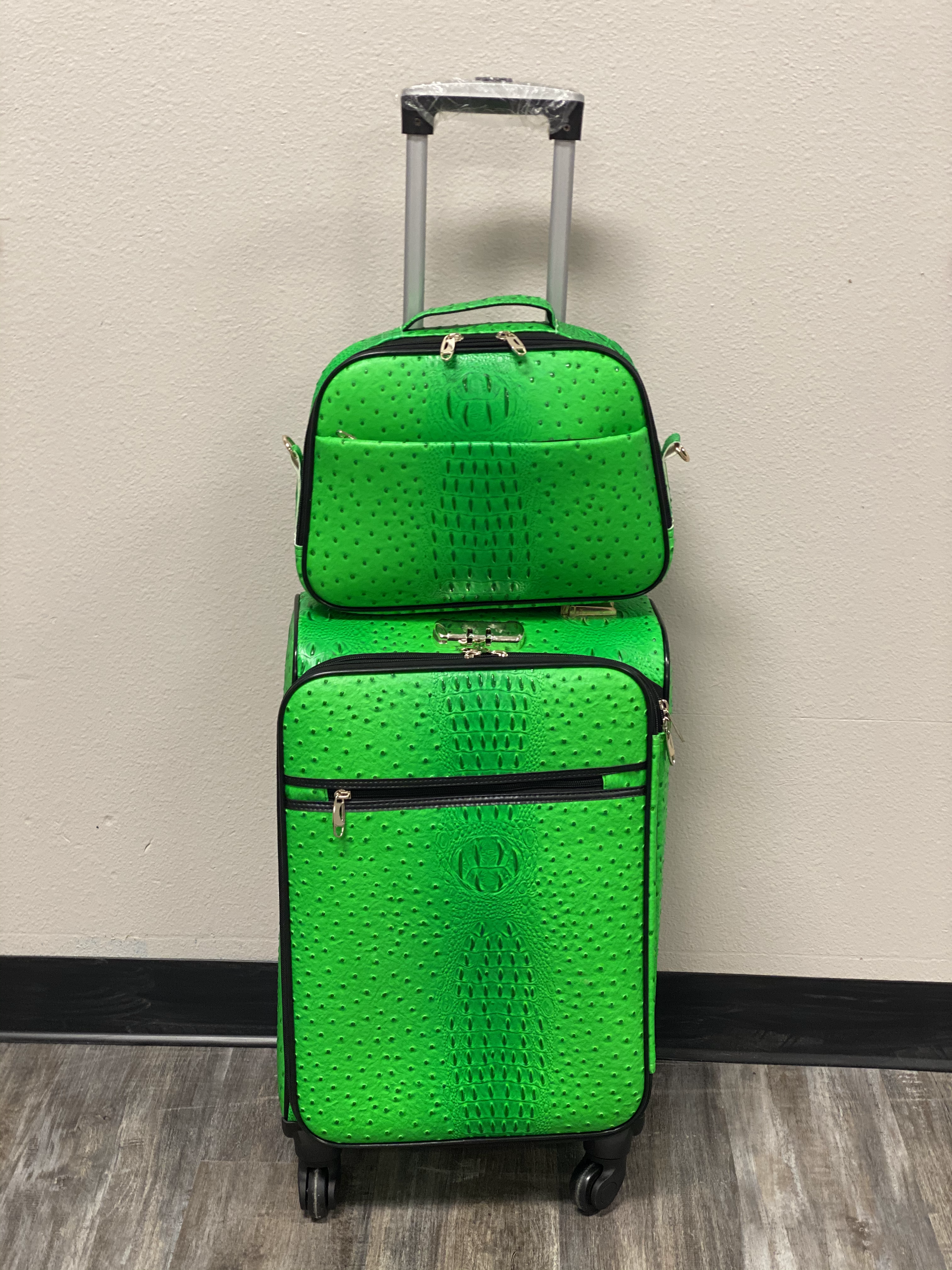 Lime Green 2 Pc. Luggage Set with Free Monogram image 0